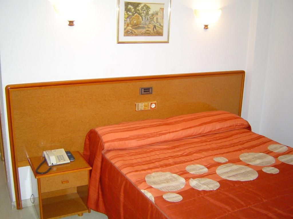 Hotel Lázaro Calamocha Szoba fotó